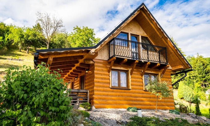 Zarnovica Ski Chalet | Chata pod kopcom
