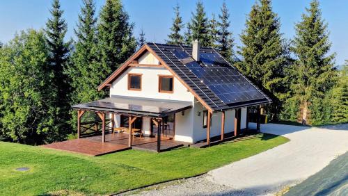 Oravska Lesna Ski Chalet | Chata Prvosienka