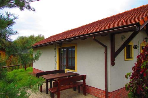 Liptovsky Mikulas Cabin | Chata u vinára Milana, Tatralandia