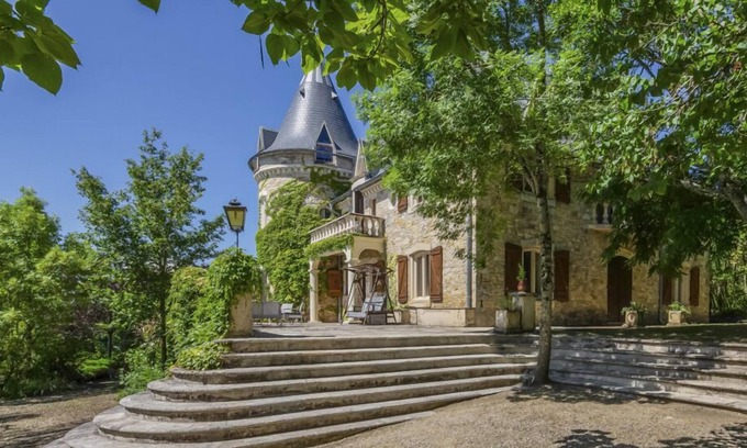 Cambayrac Other | Chateau Camelot - Ten Bedroom Castle, Sleeps 20