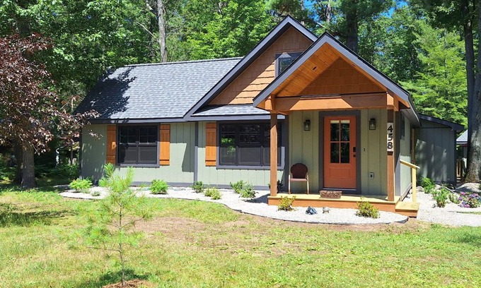 Kalkaska House | Chateau between the Lakes with modern amenities to include WiFi and A/C