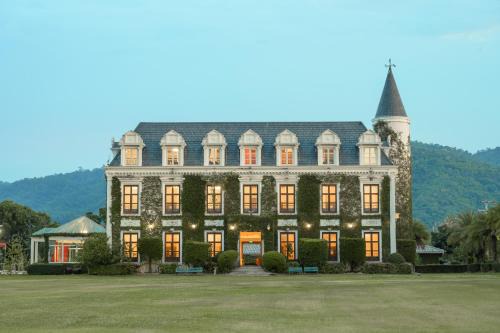 Khao Yai National Park Hotel | Chateau de Khaoyai Hotel & Resort