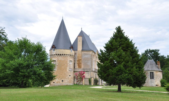 Cours-de-Pile Other | Château in the Dordogne, with swimming pool and spacious rooms for unforgettable moments