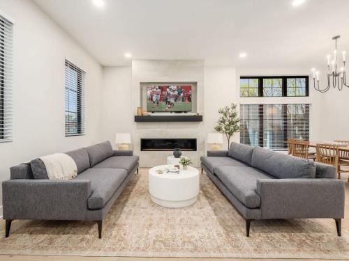 Merion Village House | Chateau in the Village - Brand New 3BD 5BA