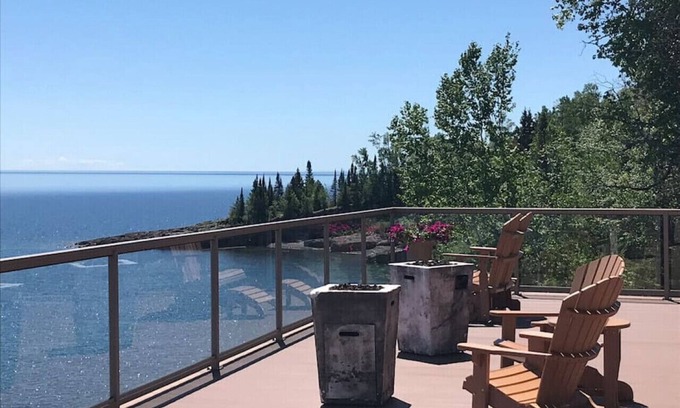Tofte Condo | Chateau LeVeaux Unit 20
