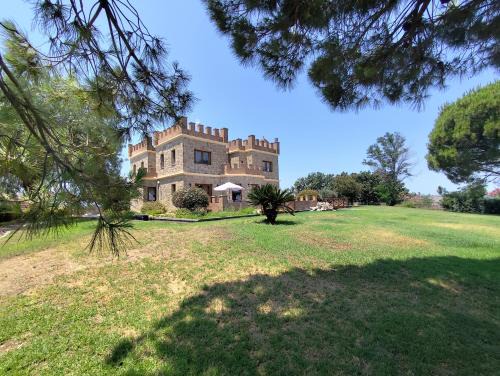 Lakopetra Villa | Chateau Retreat