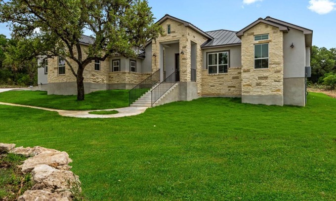 Spring Branch Villa | CHATEAU RIVIERE
