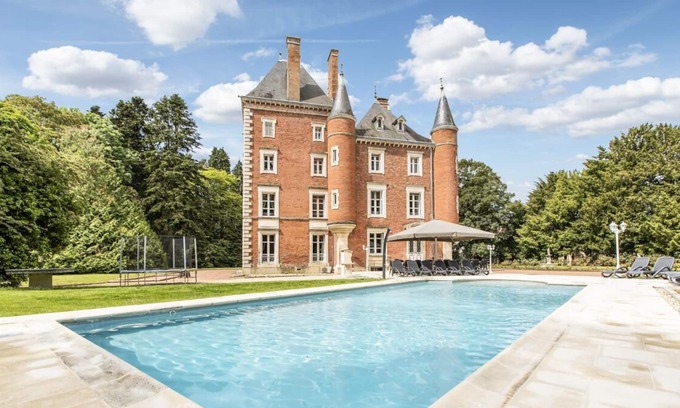 Vescours Other | Chateau Romenay - Ten Bedroom Castle, Sleeps 20
