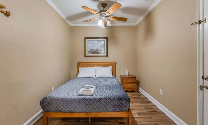 Chassahowitzka Bed & Breakfast | Chaz River Suite Summ