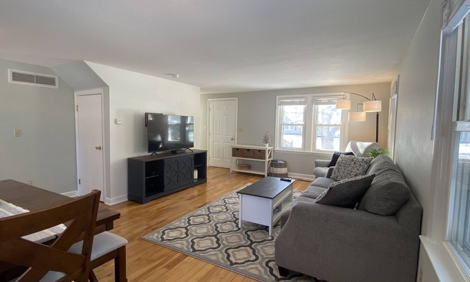 Brunswick House | Cheerful 3-Bedroom Home Close to Downtown Brunswick