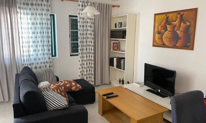 Vila Nova de Santo Andre House | Cheerful 3-bedroom residential home