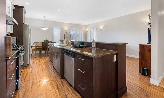 Sol Terra Ranch House | Cheerful 4BD Home in Kelowna