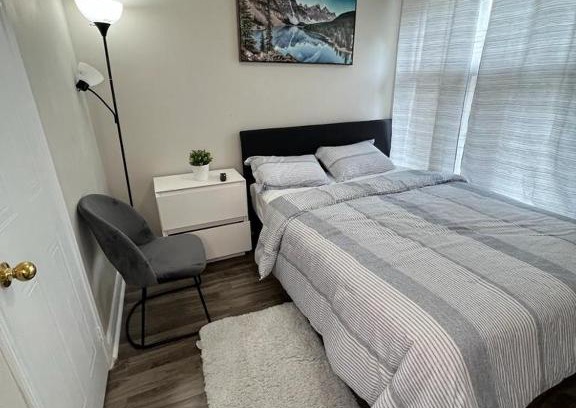 Brampton West Apartment | Cheerful and Cozy Bedroom with a street view close to Airport in the Heart of Brampton