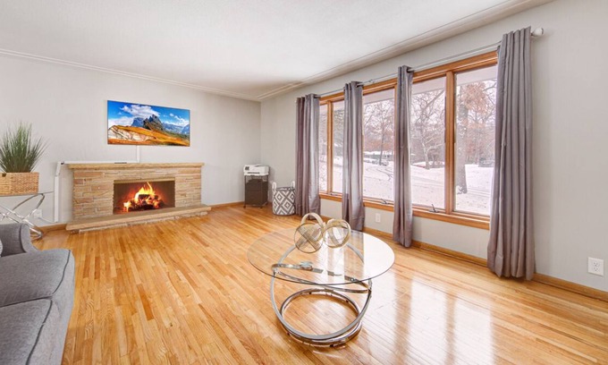 Minnetonka House | Cheerful, Cozy, 4 bedroom home with fireplaces