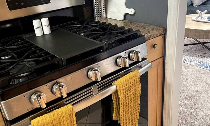 Benson House | Cheerful & Fun Home Away From Home Near Benson- Whole house