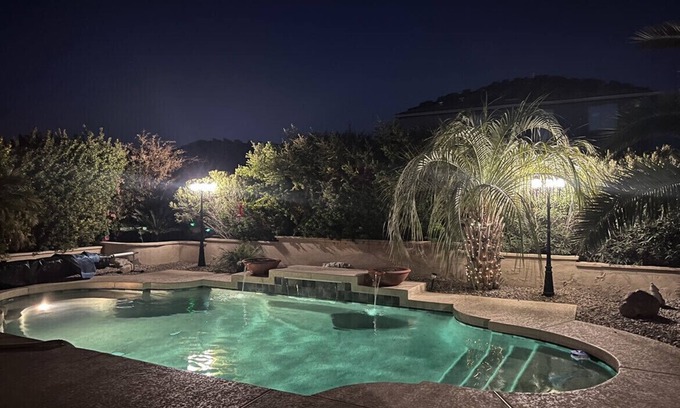 Maricopa House | Cheerful Home with a pool