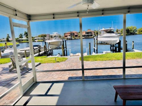 Caloosahatchee House | Cheerful home with two Bedrooms