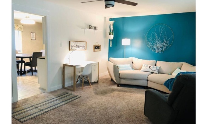 Lafayette House | Cheerful Southside 3-bedroom Residence