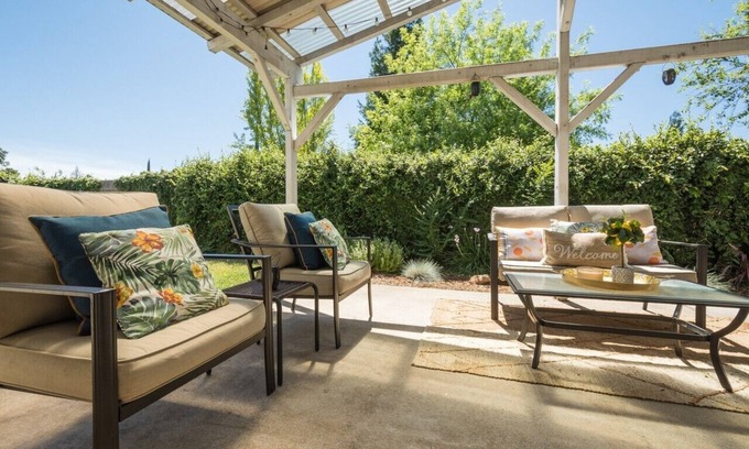 Citrus Heights House | Cheerful & spacious 5bed 3bath Citrus Heights home