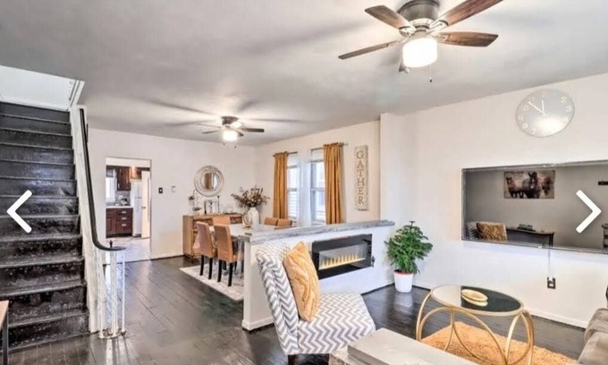Wilkes-Barre House | Cheerful 3bedroom house with fireplace 🔥