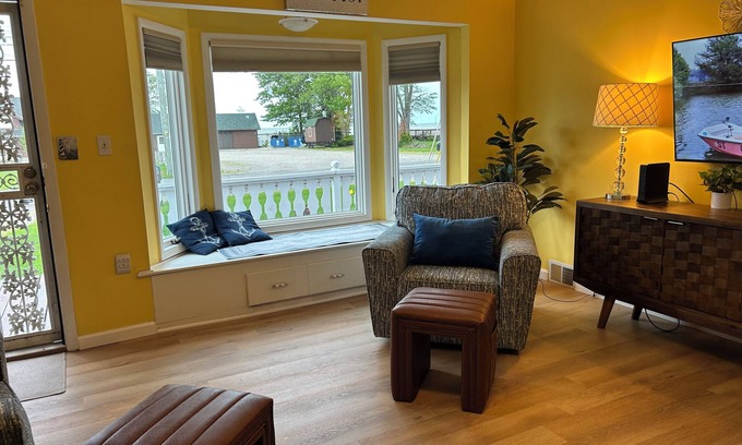 Vermilion Cottage | Cheers Vermilion Ohio
