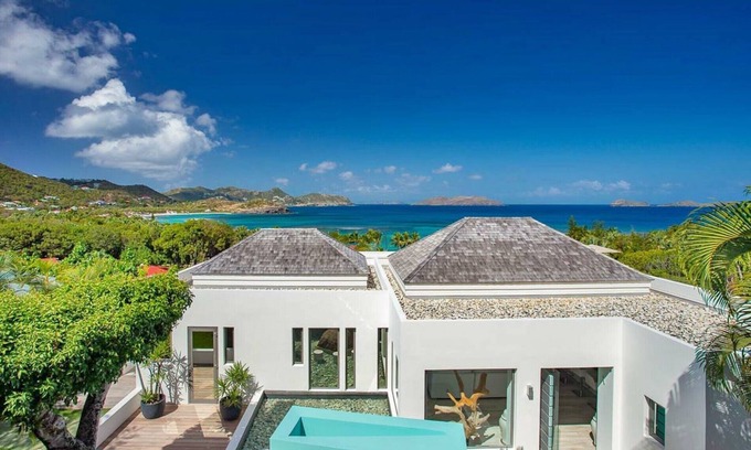 Anse de Lorient Villa | Chef included by Fantasia Villas: Villa Avenstar