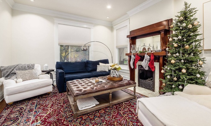 Short North House | Chef's Kitchen | Large Backyard | Walkable