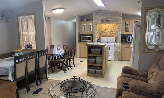 Nacogdoches House | Chelbertina’s 316 country 3b2b
