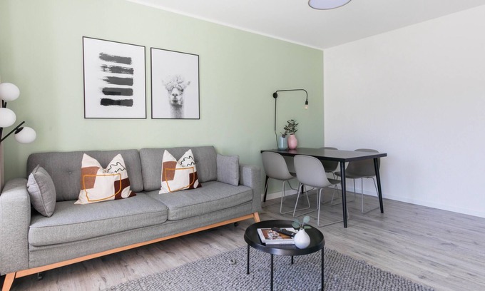 Kaßberg Apartment | Chemnitz Hartmannstr | One-Bedroom Suite + Balcony
