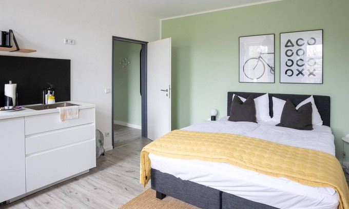 Kaßberg Apartment | Chemnitz Hartmannstr | Suite + Bathtub