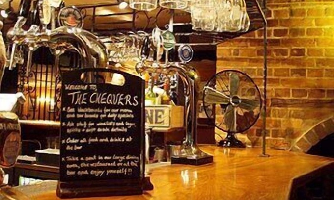 Forest Row Hotel | Chequers Inn Hotel