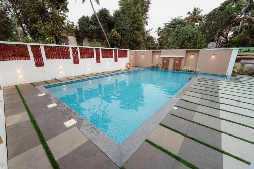 Kuzhuppilly Hotel | Cherai Beach View Heritage