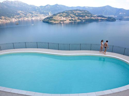 Parzanica Apartment | Cherubino 2 - Nice 2 floors apartment with pool, terrace and a terrific lake view