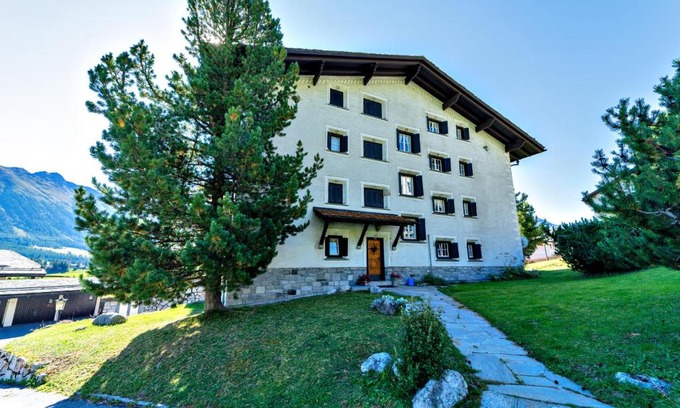 Celerina-Schlarigna Apartment | Chesa La Funtauna - Celerina