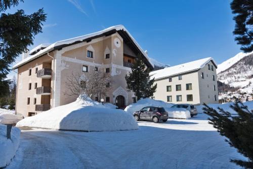 La Punt-Chamues-ch Apartment | Chesa Valluna - La Punt-Chamues-ch