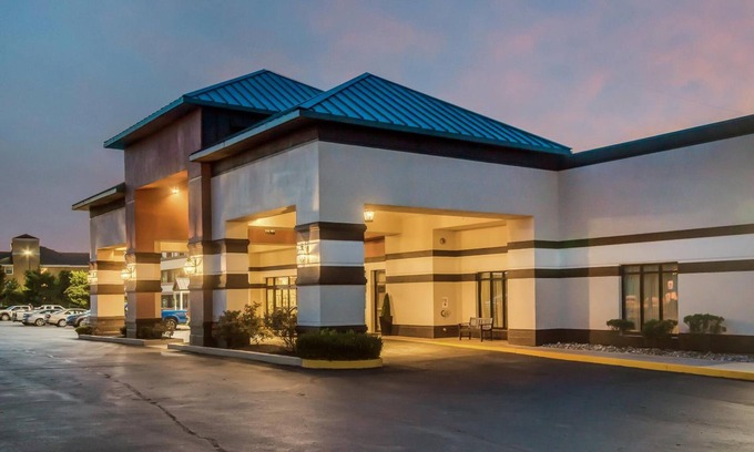 Exton Hotel | Chester Hotel & Conference Center