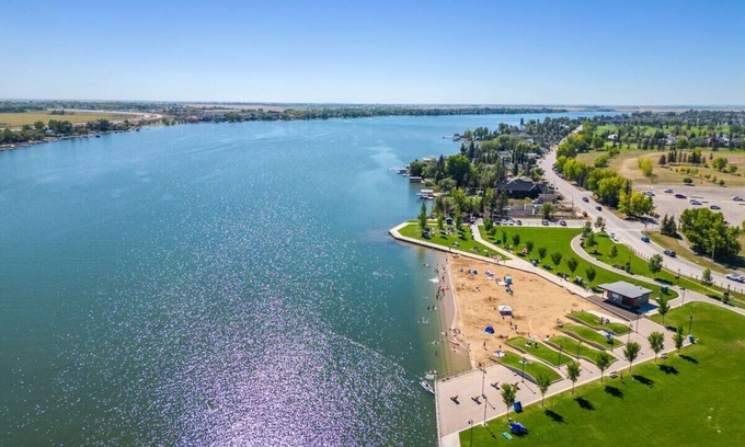 Chestermere House | Chestermere Lake Escape | Lakefront | Private Dock