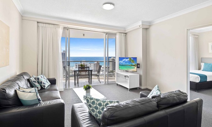 Surfers Paradise Apartment | Chevron Renaissance Ocean View