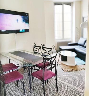 Cahors Old Town Apartment | Chez Fanny - appartement de qualité hypercentre Cahors