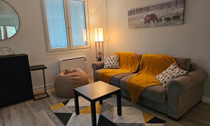 Bagneres-de-Luchon Apartment | Chez Louise, Appartement T3 à deux pas du centre