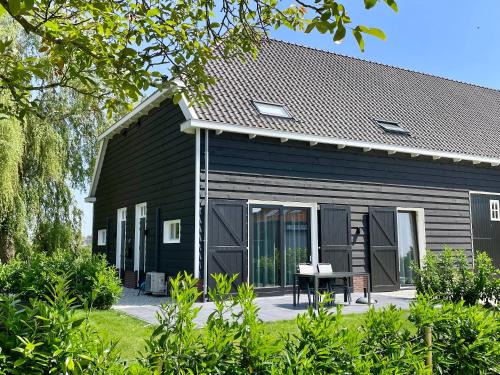 Wemeldinge House | Chezeehoeve - Wemeldinge