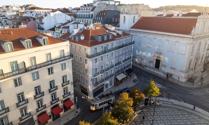 Encarnacao Apartment | Chiado Camões Apartments | Lisbon Best Apartments