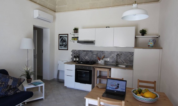 Favignana House | Chiaro di Luna Apartment for Rent in Favignana