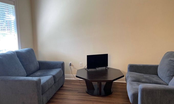 Hammond Apartment | Chic 1-bedroom with AC and WiFi in charming Hammond