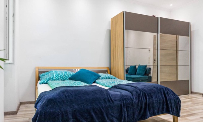Stuwerviertel Apartment | Chic 1BR Apt Near Biggest Amusementpark of Vienna