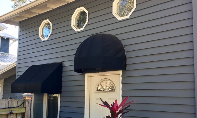 Historic Hyde Park North House | Chic 2/2 Cottage -the ultimate Tampa location