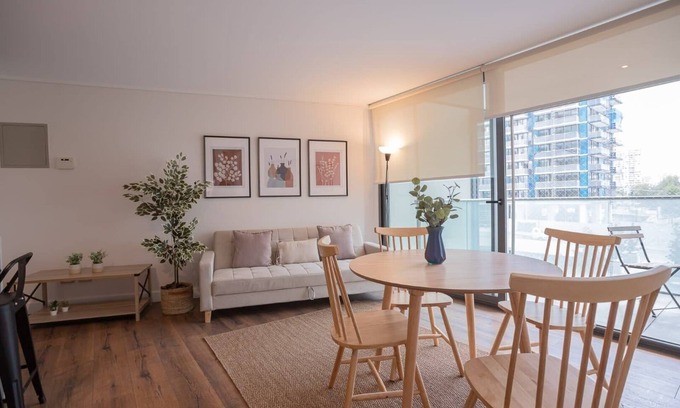 Apoquindo Apartment | Chic 2BR Retreat: Comfort Steps from Araucano Park