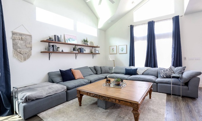 Galindo House | Chic Austin 3BR: Smart Home, Outdoor Living, Prime Location near Downtown ATX