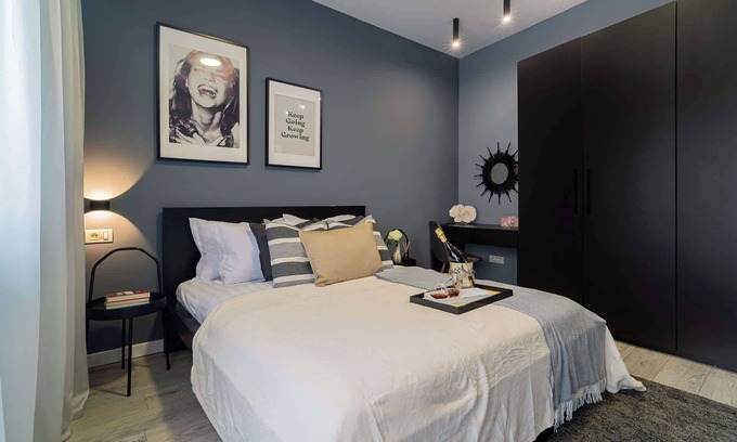 Bucharest City-Centre Apartment | Chic Black & White 2BR Retreat on Dambovitei