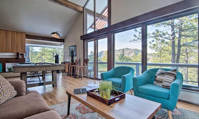 Boulder House | Chic Boulder Mountain Home with Hot Tub and Views